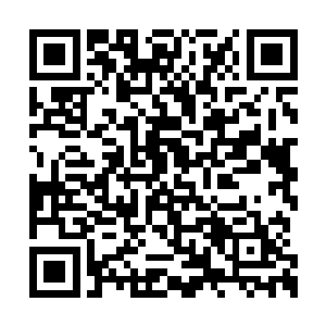 大伯朱守仁等人及在榜的一位老乡为了安慰他们二维码生成