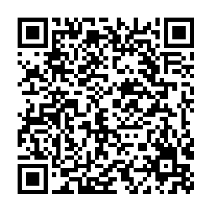 大到足以整个操场的人都能看到――操场每次举行什么比赛的时候二维码生成