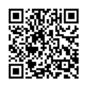 大夫手忙脚乱地捡回药箱过来看顾苏文兴二维码生成