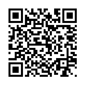 大家眼巴巴的看着主席台桌子上的钱二维码生成