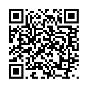 大家羡慕的眼光放在了这位女性身上二维码生成