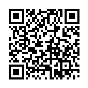 大家随着宴会的主人走上了邮轮的甲板二维码生成