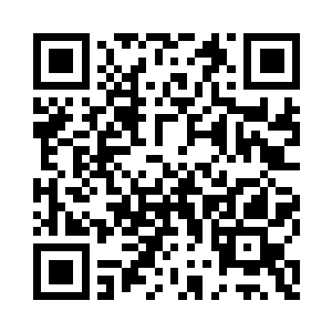 大小姐这才看到一旁跪倒在地上的尸体二维码生成