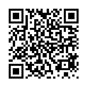 大把的灵钱已如雨般落在侍月床前二维码生成