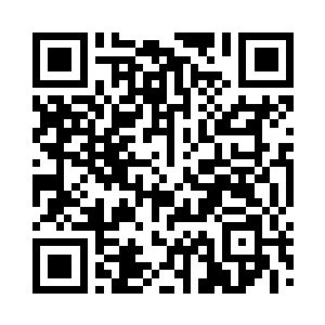 大片泥土和积雪像被炮弹射中那样四散炸开二维码生成