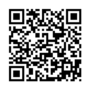 大脚浑然不惧地与卡罗斯连续腿脚相碰二维码生成