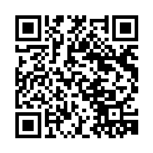 大量的运输车辆正在满是尘埃的路上来回奔波二维码生成