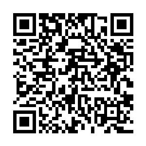 天上自然飘落下来的雨雪都无法落在这块匾额的九尺之内二维码生成