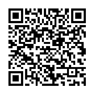 天力的目光死死的盯着半空之中的轩辕二少和文七二维码生成