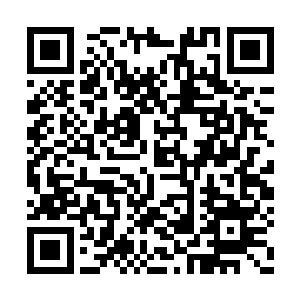 天神宙斯让山上牧羊的漂亮小伙子帕里斯做评判二维码生成