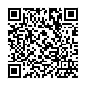 天空中更是出现了一道道漆黑的空间裂缝交织在一起二维码生成