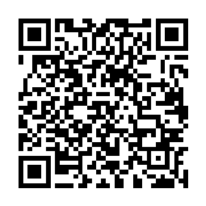 天道便是一脸懒散的向着轩辕紫雪指指浴室的房间二维码生成