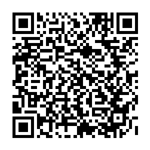 天道几个人坐在小客厅里很是鄙视的看着站在大殿里对着楼上大呼小叫的天诺二维码生成