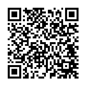 太阳落下的方向用余晖光芒带出这些云彩的放射状暗条来二维码生成