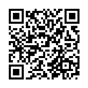 夹住了躺在特制营养液底部的巨灵神一号二维码生成