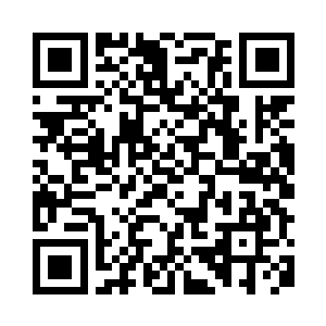 奔驰s320后边是连续几辆诸如皇冠二维码生成