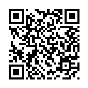 女子身上浮现外域敌仙的红色标注二维码生成