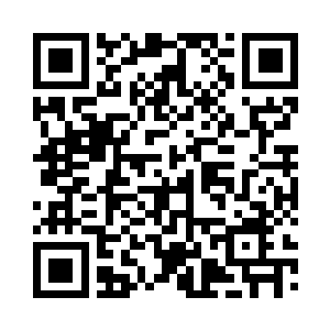 女孩儿原本蜷曲的长发一根根舒展开来二维码生成