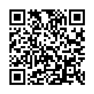 她一时没有注意到小孩的安全带竟然解开了二维码生成