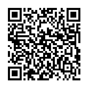 她一边心中叨念着一边嘿咻嘿咻地把宫胤给再次抱上去了二维码生成