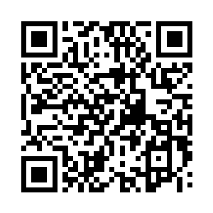 她不喜〡不怒〡只是平静的抬头望着皇帝二维码生成