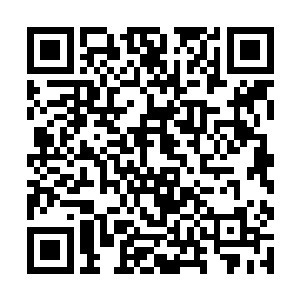 她不断的将公司的重要情报卖给了钱宝来的竞争对手二维码生成