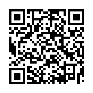 她不等离开商场就给她爸爸龙坤打了电话二维码生成