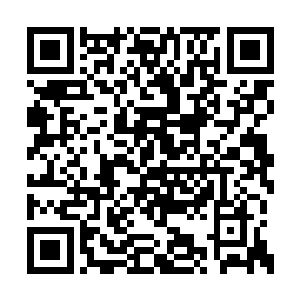 她也不喜欢和别人有过什么过于亲密的亲身接触二维码生成