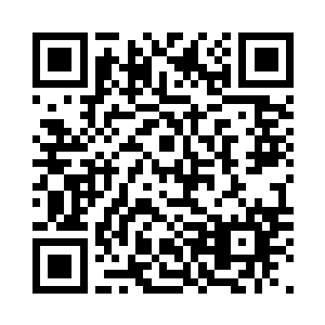 她也就和玛丽签下了一年的聘用合同二维码生成