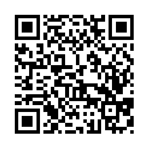 她们就酱紫看着代离被御燃推进了左边二维码生成