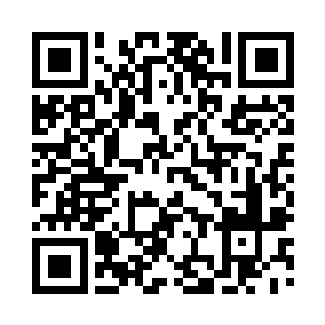 她似乎更加能透彻地洞察他的思绪和内心二维码生成