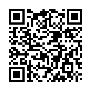 她便将主意打定在岩壁边的藤条上二维码生成