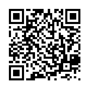 她先是用极轻快的速度奔跑到叶秋前面二维码生成