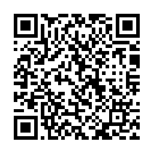 她几乎不敢相信站到自己面前的这个男人居然是李谦二维码生成