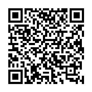 她可不希望自己心目中那个英俊勇敢的男人变得沉沦下去二维码生成