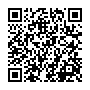 她居然……一想到自己的衣服里面什么都没有穿二维码生成