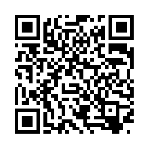 她抬头正好看到有双眼睛正在看在自己拉尿二维码生成