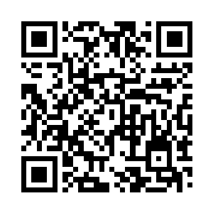 她推了一把握着木刀纹丝不动的那个傻瓜二维码生成