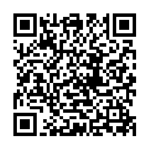 她是绝对不能再让那两个为老不尊的影响到小艾的成长的二维码生成