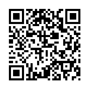 她最终还是把它放进了玻璃罐子里看花了二维码生成