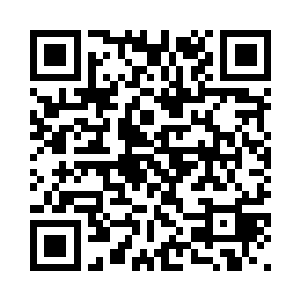 她有着修长的双腿和阳光般的肤色二维码生成