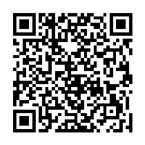 她现在就是要用这样的一巴掌狠狠的修理一下面前的古灵二维码生成