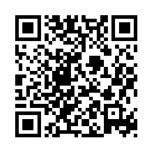 她现在所在的位置正正好好在巨人的中轴线上二维码生成