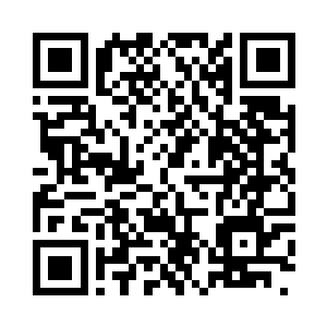 她甚至下意识地就想找找手边有没有什么利器二维码生成