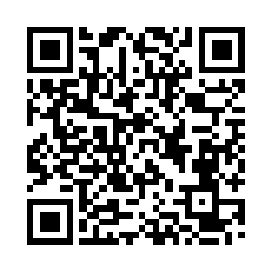 她甚至不知道自己的父母是否还活着……二维码生成