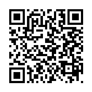 她用近乎崇拜的眼神看着萧强和战龙二维码生成