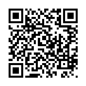 她的举止言谈倒也挑不出什么错儿来二维码生成