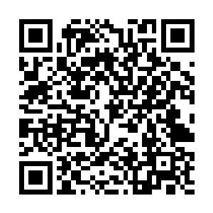 她的人头在空中愕然的看到了自己没有了脑袋的身体二维码生成