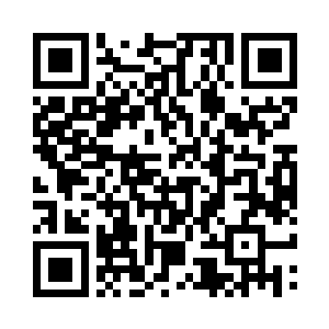 她的口中念着繁复冗长艰涩难懂的咒语二维码生成