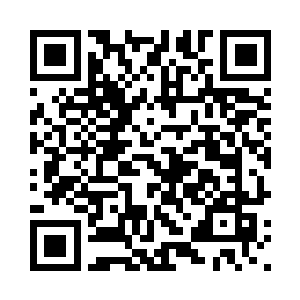 她的手指飞舞的速度比一般人要快二维码生成